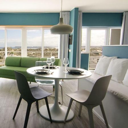 Baywatch Beach House Peniche Apartment ภายนอก รูปภาพ