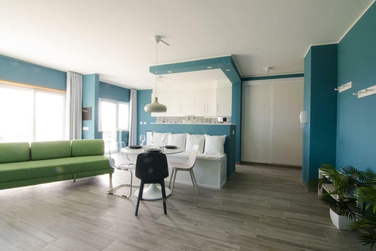 Baywatch Beach House Peniche Apartment ภายนอก รูปภาพ